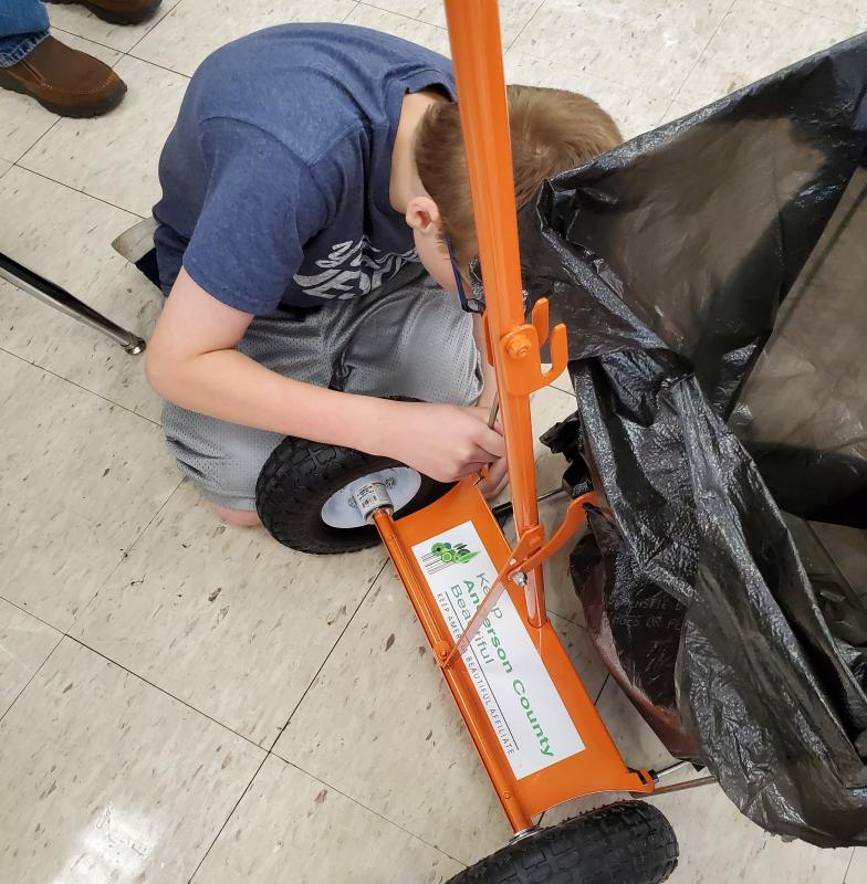 Assembling the cart